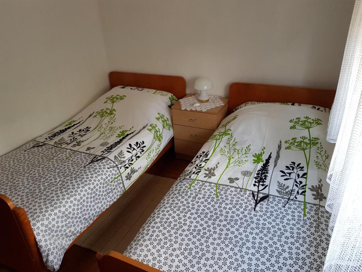 11 Ulica Drage Gervaisa Apartment ซริกเวนิซา ภายนอก รูปภาพ