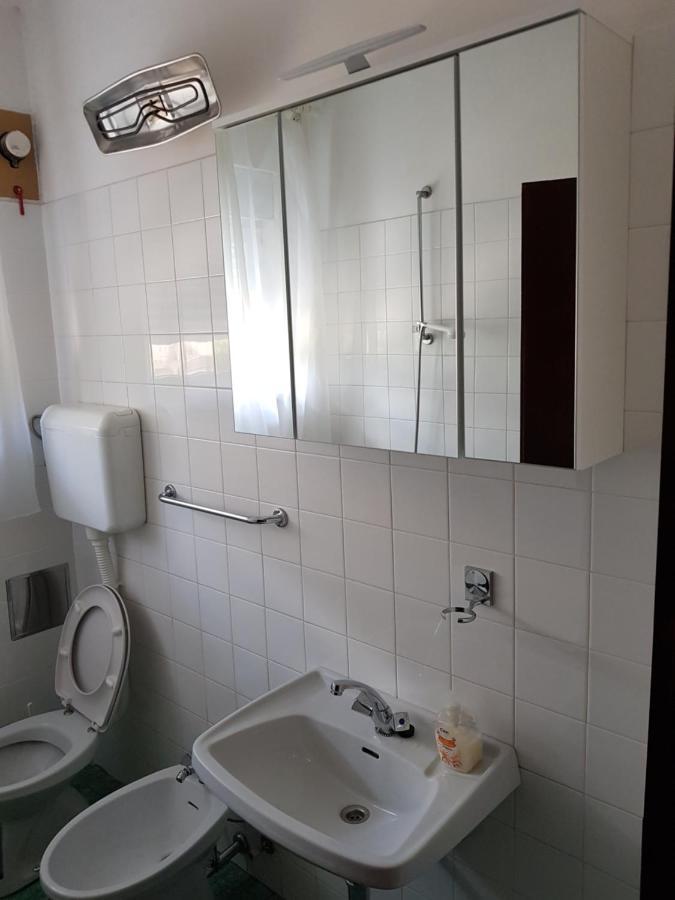 11 Ulica Drage Gervaisa Apartment ซริกเวนิซา ภายนอก รูปภาพ