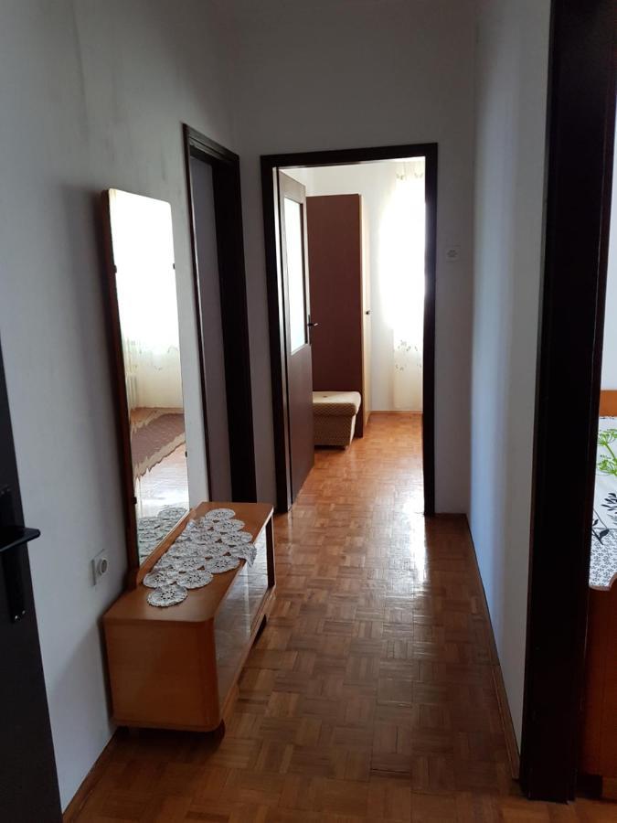 11 Ulica Drage Gervaisa Apartment ซริกเวนิซา ภายนอก รูปภาพ
