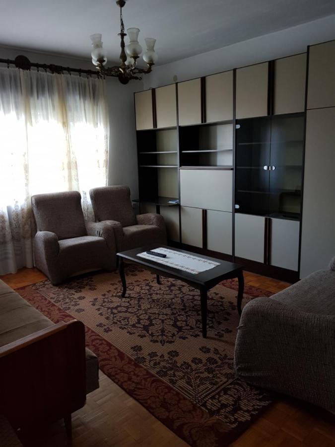 11 Ulica Drage Gervaisa Apartment ซริกเวนิซา ภายนอก รูปภาพ